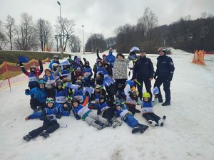 pamiątkowe zdjęcie uczestników spotkania na stoku w Puławach