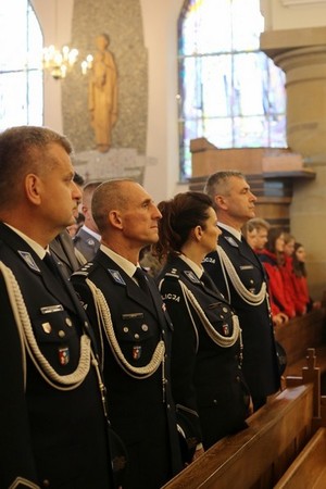 policjanci podczas uroczystości patronalnych w Miejscu Piastowym