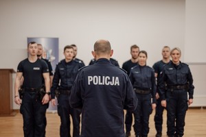 policjanci uczestniczący w szkoleniu