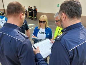 konkursowe jury podczas obrad