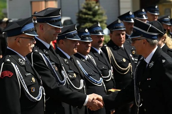 odznaczenia strażaków podczas uroczystości &amp;quot;Dnia Strażaka&amp;quot;