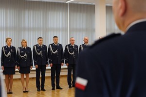 uczestnicy uroczystej zbiórki z okazji wprowadzenia Komendanta Miejskiego Policji w Krośnie