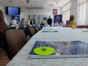 Organizatorzy, finaliści i wyróżnieni w konkursie podczas uroczystości podsumowującej wydarzenie