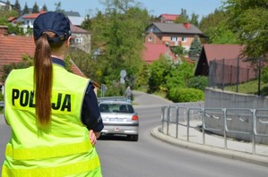 policjanci podczas działań &quot;Bezpieczna droga do szkoły&quot;