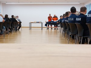 Uczestnicy ćwiczeń podczas zajęć