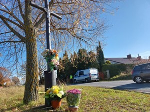 policjanci podczas działań związanych z obchodami &quot;Wszystkich Świętych&quot;