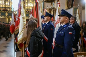 Uczestnicy uroczystości patriotycznych z okazji Święta Niepodległości