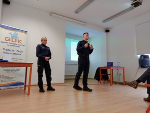 uczestnicy debaty społecznej w Korczynie