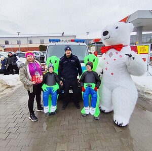 turniej piłki siatkowej z udziałem policjantów i przedstawicieli służb ratowniczych regionu