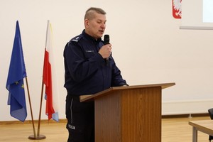 uczestnicy odprawy rocznej w krośnieńskiej komendzie