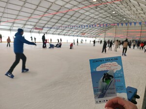 zdjęcia z działań profilaktyczno-edukacyjnych na stoku oraz lodowisku